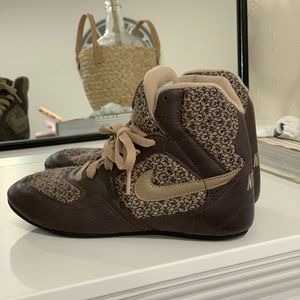 Nike Women’s Greco Supreme